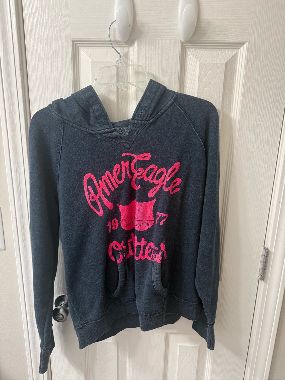 Y2K American Eagle Outfitters Navy Hoodie with Pink Logo